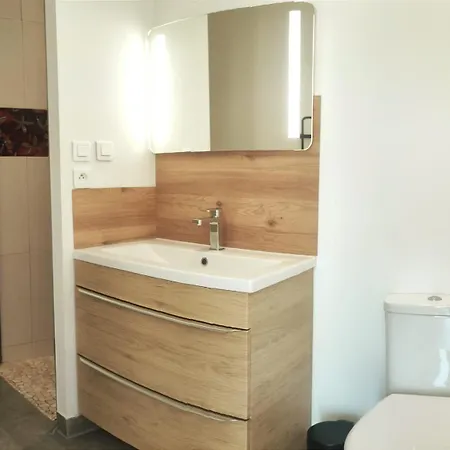 Les Pins Du Apartment *